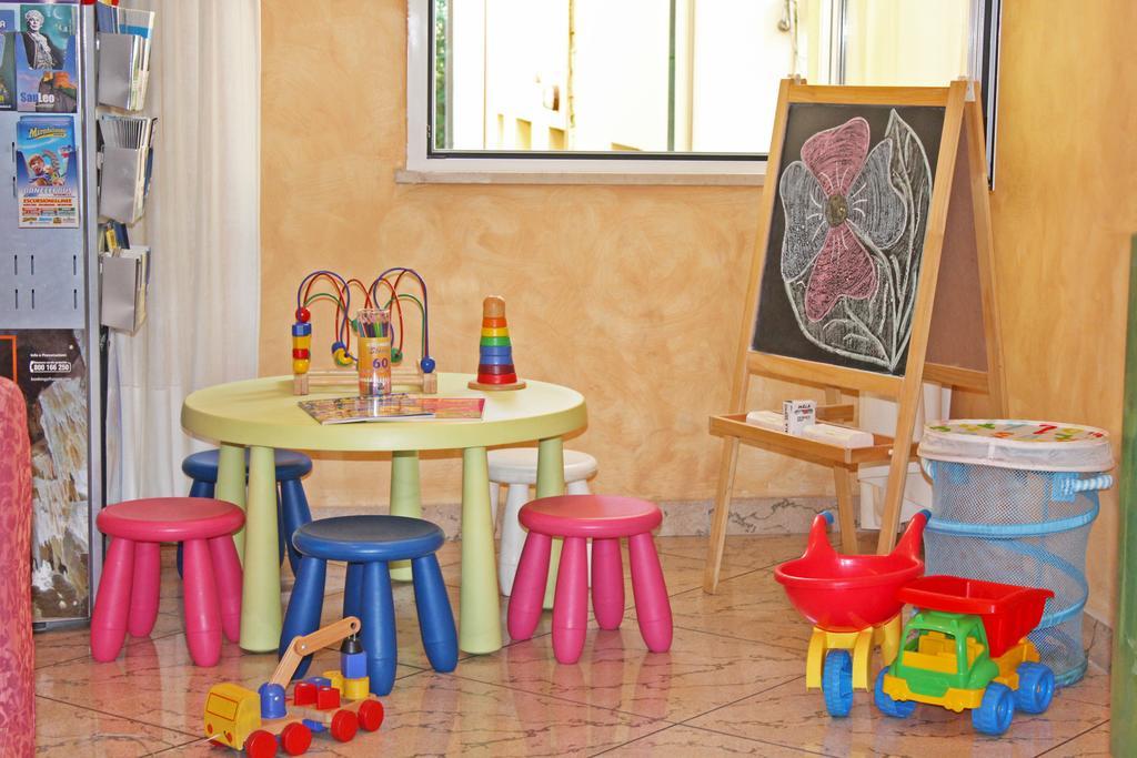 Hotel Royal Misano Adriatico Ngoại thất bức ảnh
