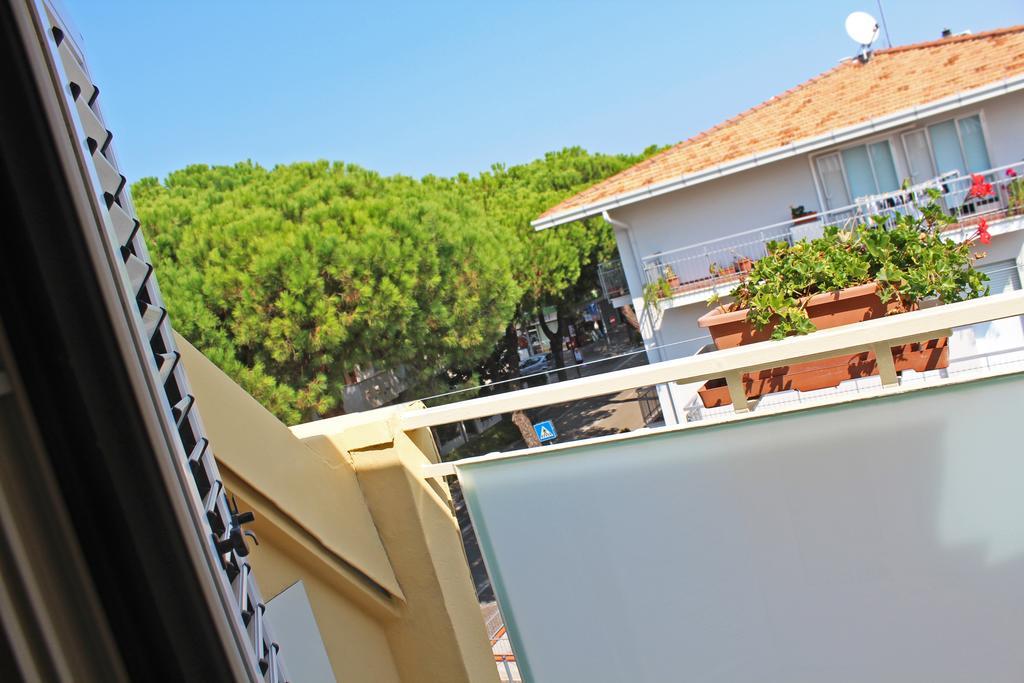 Hotel Royal Misano Adriatico Ngoại thất bức ảnh